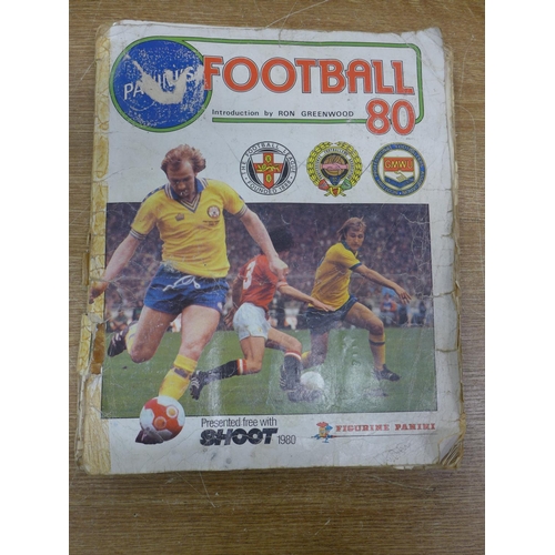 2155 - A box of  figurine panini Football 80 football sticker book- mostly complete and signed by players  ... 