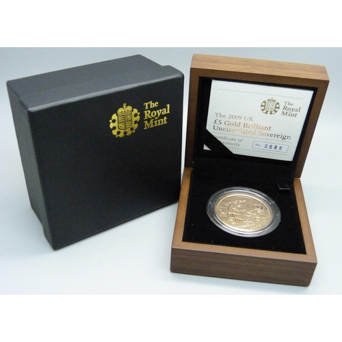 1017 - The Royal Mint 2009 UK £5 gold brilliant uncirculated sovereign, no. 0688