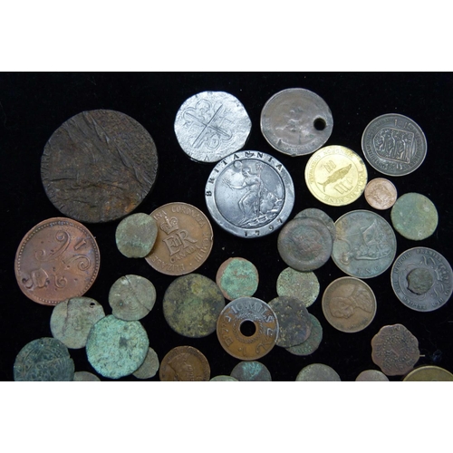 1056 - Assorted old bronze coins, tokens and medallions, including a bronze cartwheel two penny (plugged), ... 