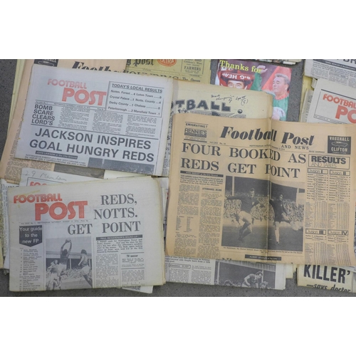 698 - Football memorabilia; a box of Nottingham Forest related newspapers and magazines celebrating 1959 F... 