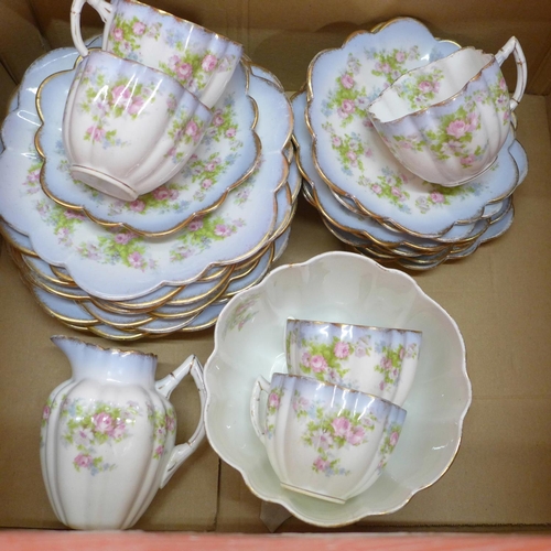 789 - Two tea services including Art Deco Crown Ducal Sunburst pattern **PLEASE NOTE THIS LOT IS NOT ELIGI... 