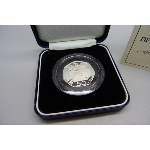 844 - The Royal Mint, 1992-1993 Silver Proof Fifty Pence