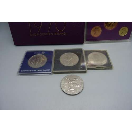 873 - A 1970 coin set and four commemorative coins