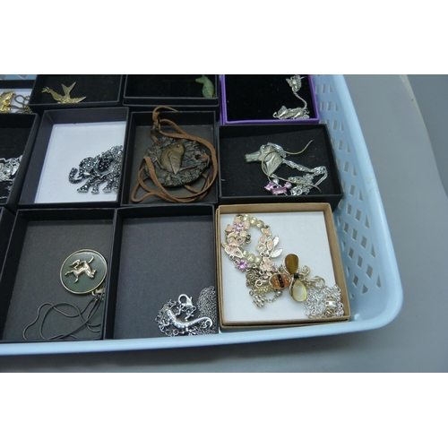 892 - Fifteen animal, bird and fish pendants