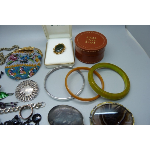 903 - Costume jewellery, etc.