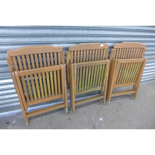 2264 - Three folding wood garden chair/ loungers