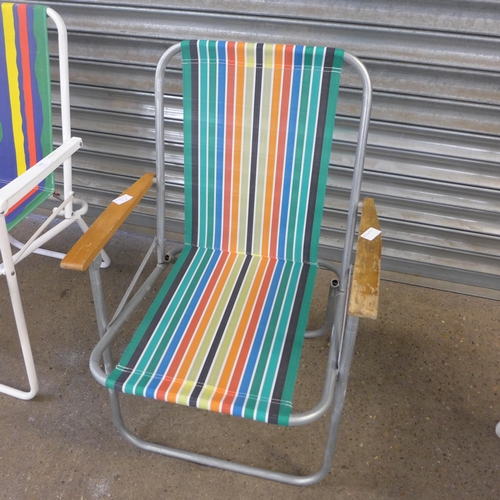 2302 - Four deck chairs