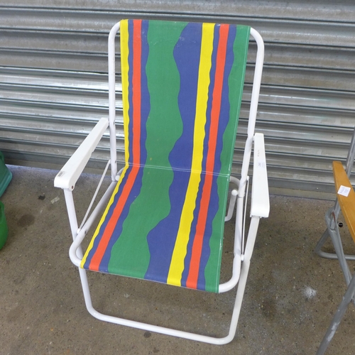 2302 - Four deck chairs