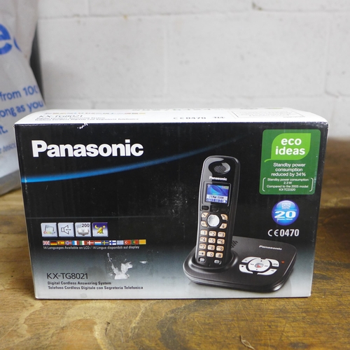 2331 - A quantity of electrical items including a Panasonic phone, BT phone, USB Speaker and a DU1301 digit... 