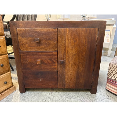 1623 - A stained hardwood three drawer, single door small sideboard