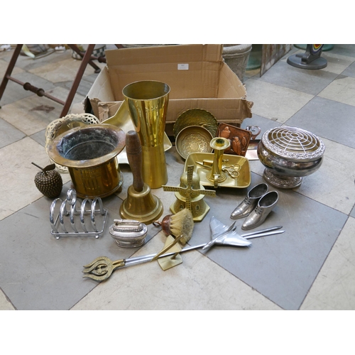 302 - A collection of metalware, including a trench art pot, dishes, chamberstick, etc.