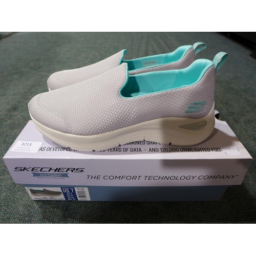 3215 - Ladies light grey slip-on Skechers - UK size 8 * This lot is subject to VAT