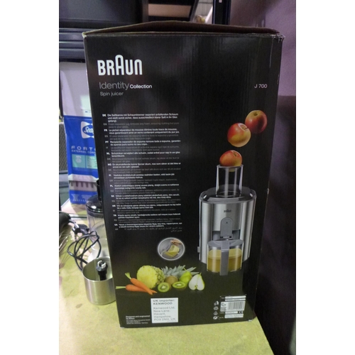 3396 - Braun J700 1.25ltr 1000w Spin Juicer, original RRP £116.66 + VAT and Braun Hand Blender (model:- MQ9... 