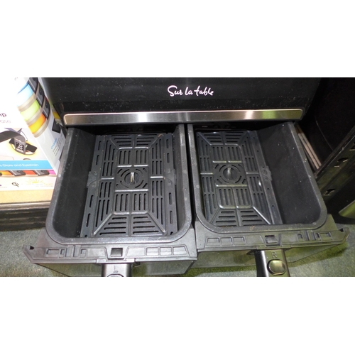 3404 - Sur Table Air Fryer (304-117) * This lot is subject to VAT