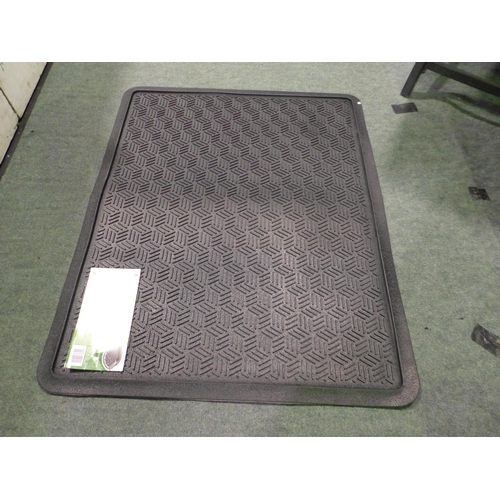 3060 - Primeur Boot Tray Mat and Apache Mills Commercial Entrance Mat  (304-257,273) * This lot is subject ... 