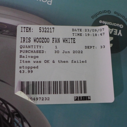 3064a - Iris Woozoo White Desk Fan With Remote (304-274) * This lot is subject to VAT