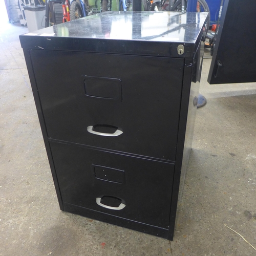 2999 - A two drawer black metal filing cabinet - locked - no key