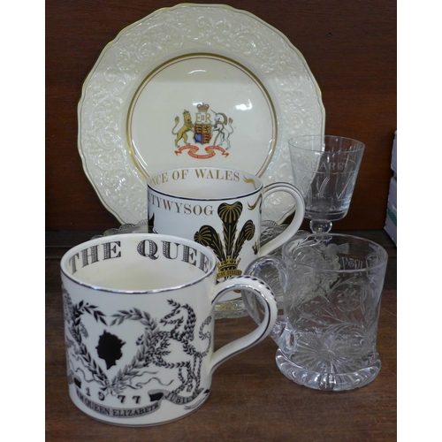 1079 - Two Wedgwood of Etruria oversized mugs, Silver Jubilee 1977 and Prince Charles Investiture 1969, a K... 