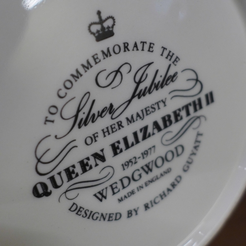 1079 - Two Wedgwood of Etruria oversized mugs, Silver Jubilee 1977 and Prince Charles Investiture 1969, a K... 