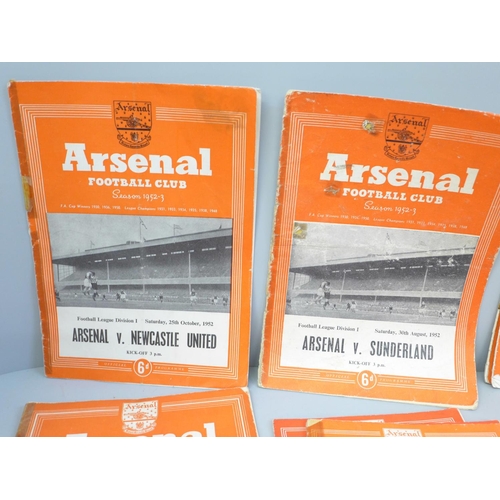 644 - Arsenal home programmes from 1952 to 1961 (20) together with the 'Gunflash' for March 1958