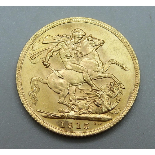 1022 - A 1915 gold full-sovereign