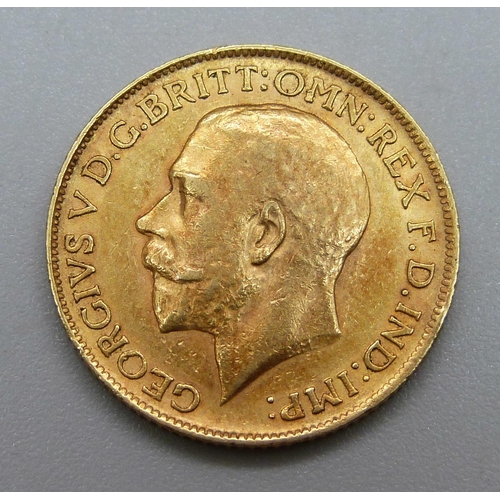 1026 - A 1911 gold full-sovereign