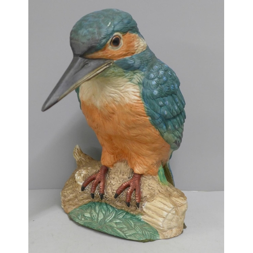 1115 - A ceramic model of a kingfisher, 29cm