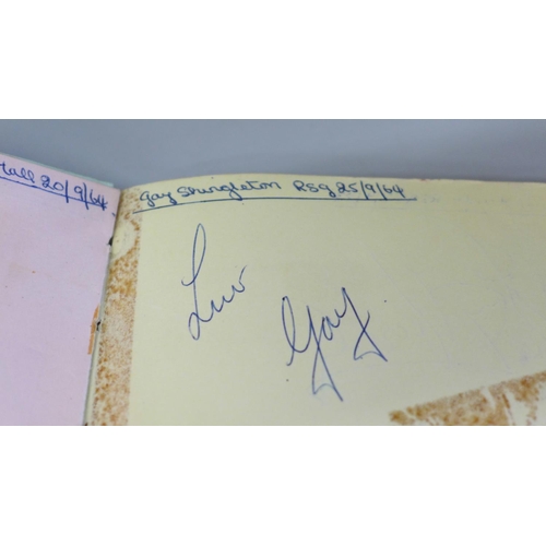 611 - Autograph collection, eight autograph books mainly Pop music including Dusty Springfield