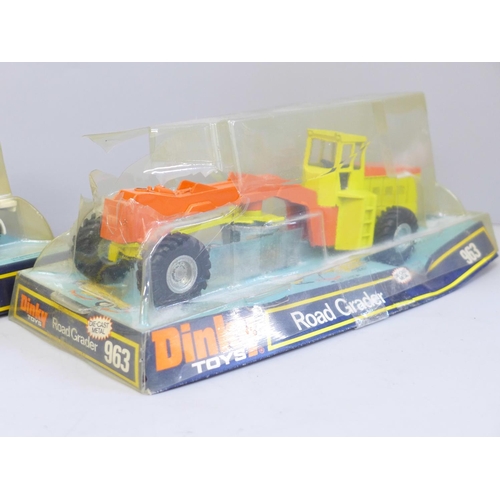 648 - Two Dinky Toys model vehicles - A.E.C. with flat trailer, 915 and Road Grader, 963 in original blist... 