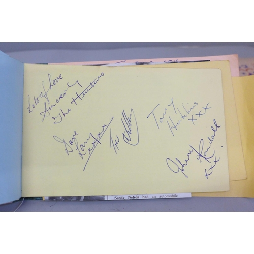 650 - Autograph books, mainly 1960s (5)