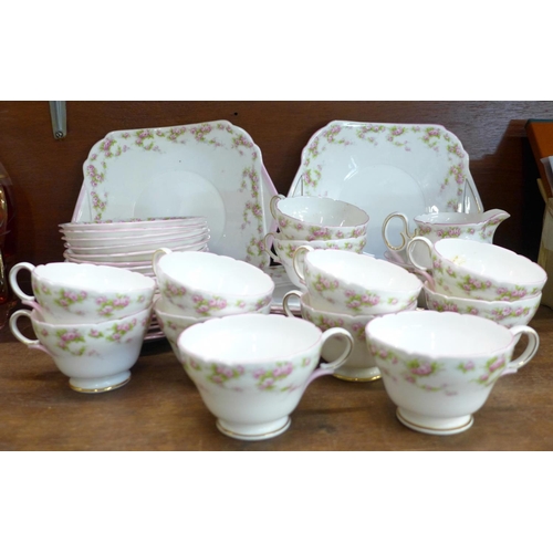 657 - A Shelley twelve setting tea set   **PLEASE NOTE THIS LOT IS NOT ELIGIBLE FOR POSTING AND PACKING**