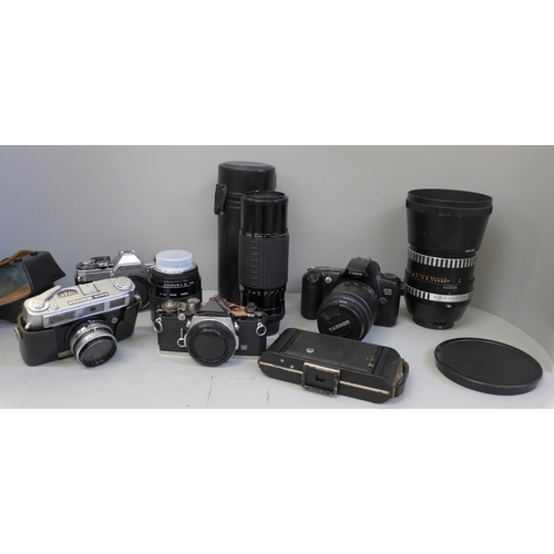 706 - Five cameras, Canon, Mamiya, etc., a/f, Sigma lens x2 and one larger lens