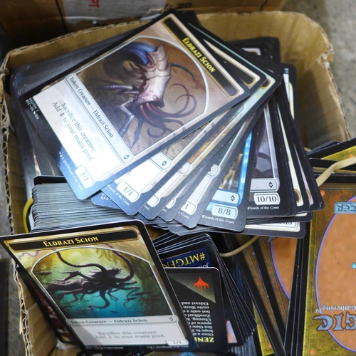 714 - A box of Magic The Gathering gaming/playing cards, loose