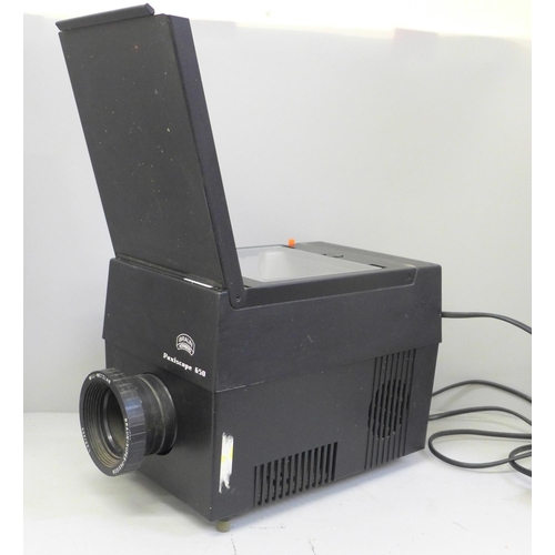 742 - A Braun Paxiscope 650 projector