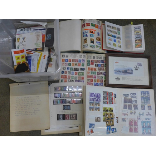 754 - A box containing stamp albums, loose stamps and twenty Royal Mail mint stamp packs