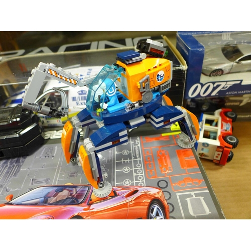 788 - A Revell 1:24 360 Spider set, a Solido Racing car, Scalextric Williams F1 BMW F23, a Corgi Spectre 0... 