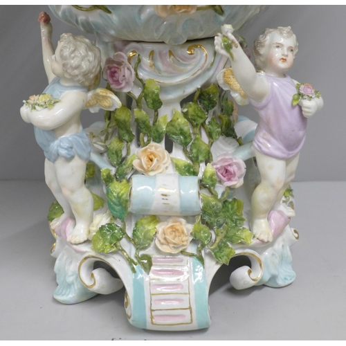 799 - A large Dresden porcelain figural centrepiece, c1930, 30.5cm