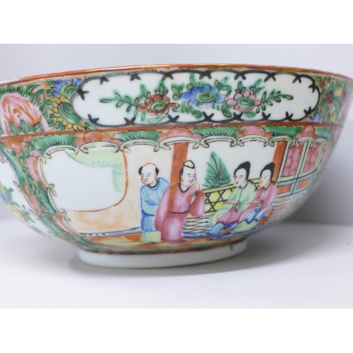 812 - A 19th Century Chinese export famille rose bowl and a tea pot