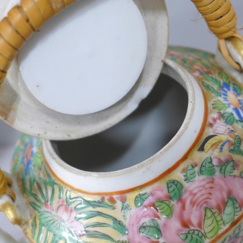 812 - A 19th Century Chinese export famille rose bowl and a tea pot