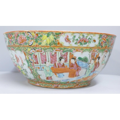 813 - A 19th Century Chinese export famille rose large bowl