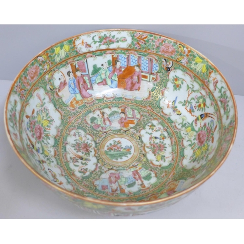 813 - A 19th Century Chinese export famille rose large bowl