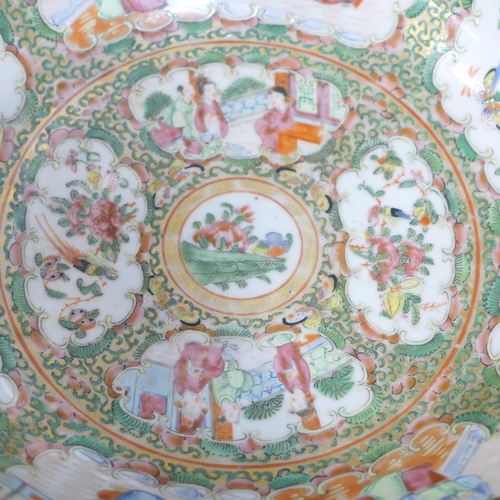 813 - A 19th Century Chinese export famille rose large bowl