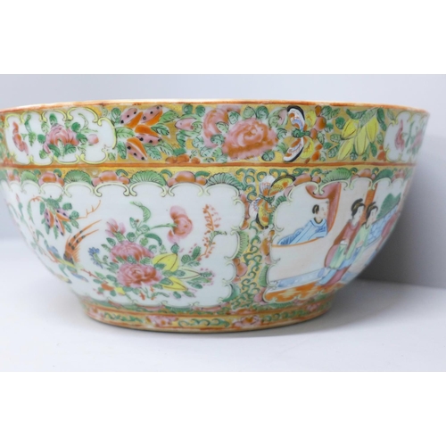 813 - A 19th Century Chinese export famille rose large bowl