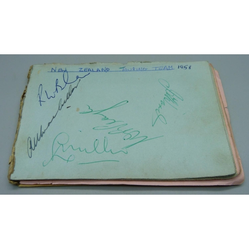 824 - An autograph book, mainly Sport, 1950s and 1960s, Surrey, Sussex, India 1959, Johnny Kwango, Billy T... 