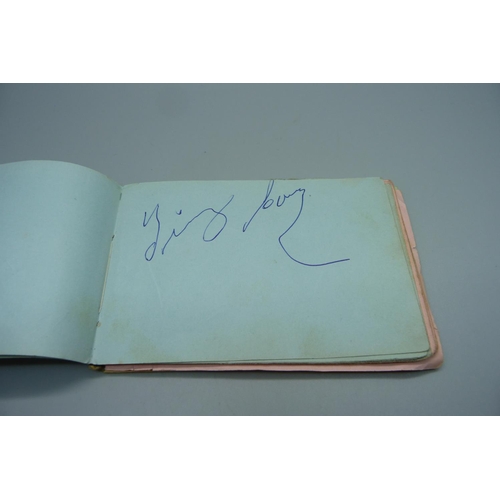 824 - An autograph book, mainly Sport, 1950s and 1960s, Surrey, Sussex, India 1959, Johnny Kwango, Billy T... 