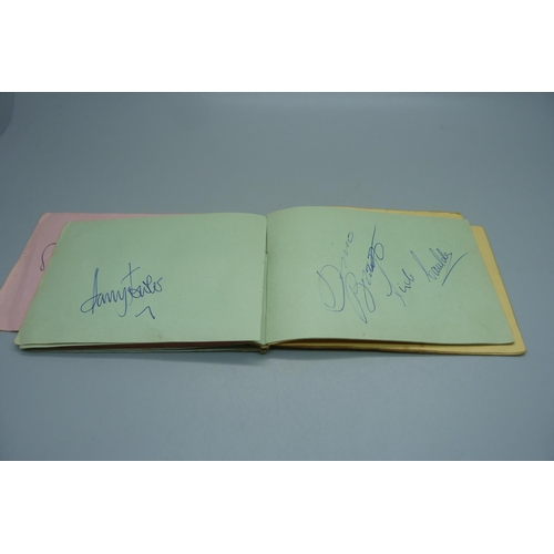 824 - An autograph book, mainly Sport, 1950s and 1960s, Surrey, Sussex, India 1959, Johnny Kwango, Billy T... 