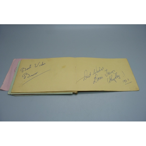 824 - An autograph book, mainly Sport, 1950s and 1960s, Surrey, Sussex, India 1959, Johnny Kwango, Billy T... 