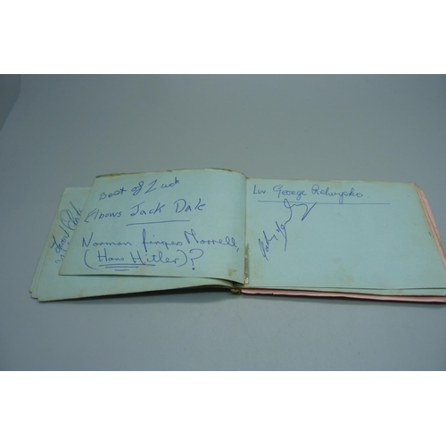 824 - An autograph book, mainly Sport, 1950s and 1960s, Surrey, Sussex, India 1959, Johnny Kwango, Billy T... 