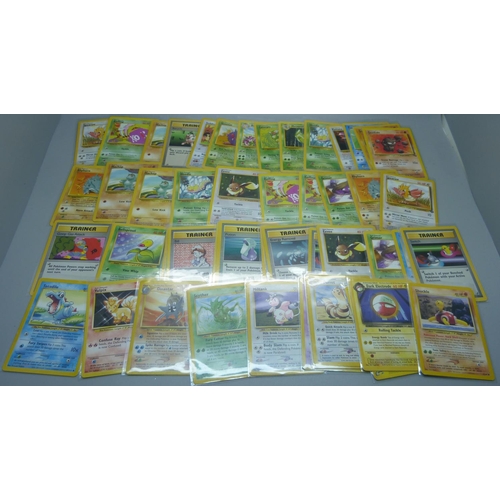 827 - 50 vintage Pokemon cards