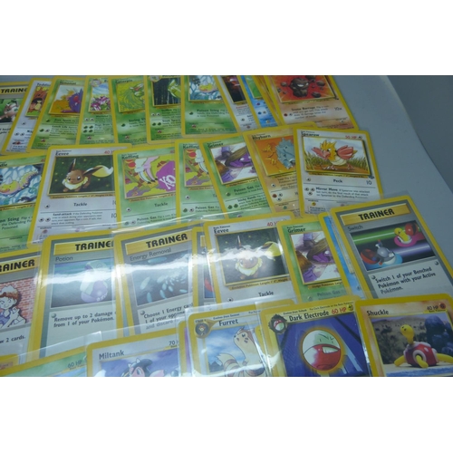 827 - 50 vintage Pokemon cards